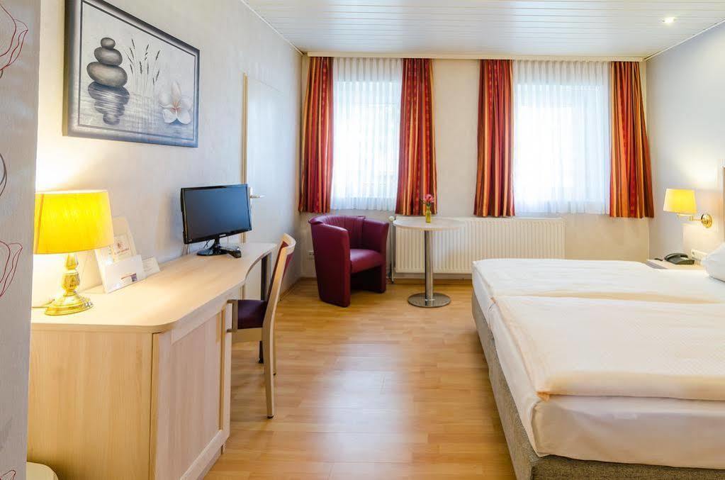 Hotel Harsshof Salzgitter Exterior photo